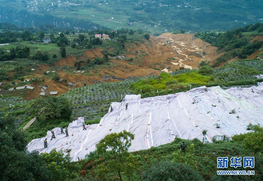 （在習(xí)近平新時代中國特色社會主義思想指引下——新時代新作為新篇章·習(xí)近平總書記關(guān)切事·圖文互動）（7）戰(zhàn)疫魔,斗洪魔——湖北全力應(yīng)對防疫、防汛疊加“雙考”