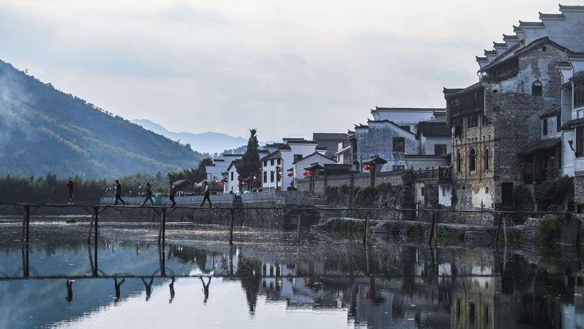 改革開(kāi)放四十年浙江美麗鄉(xiāng)村巨變