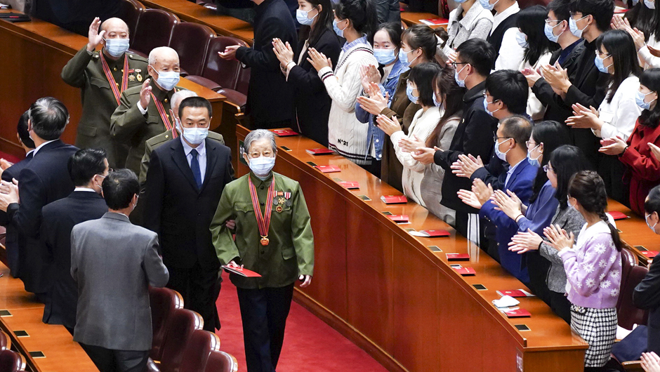 大會前，志愿軍老同志入場