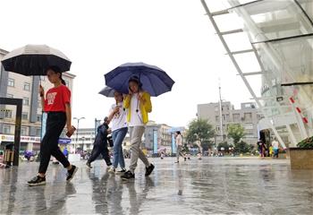 浙江多地迎來強降水