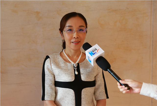 把增強(qiáng)黨的凝聚力、戰(zhàn)斗力與提高企業(yè)競(jìng)爭(zhēng)力、創(chuàng)造力有機(jī)融合。