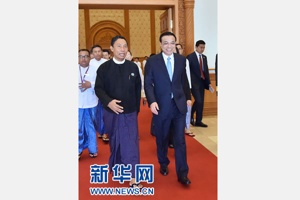11月14日，中國(guó)國(guó)務(wù)院總理李克強(qiáng)在內(nèi)比都會(huì)見(jiàn)緬甸聯(lián)邦議會(huì)議長(zhǎng)兼人民院議長(zhǎng)吳瑞曼。新華社記者 李濤 攝