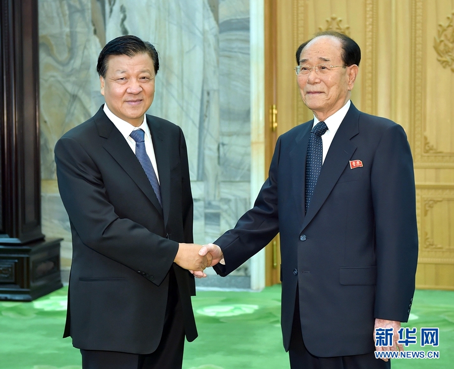 10月10日，正在朝鮮訪問的中共中央政治局常委、中央書記處書記劉云山在平壤會見朝鮮勞動黨中央政治局常委、最高人民會議常任委員會委員長金永南。 新華社記者 李濤 攝