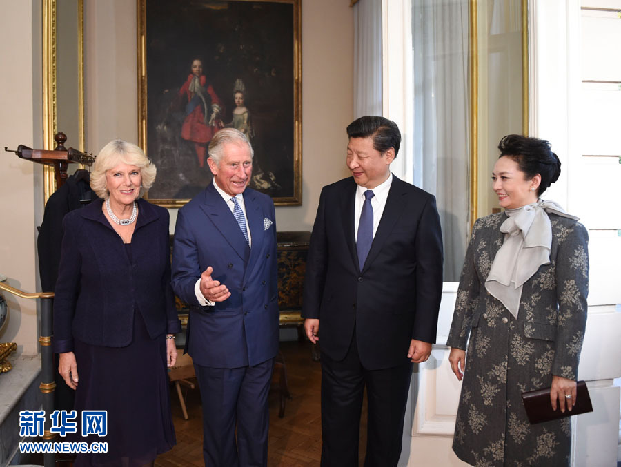 10月20日，國家主席習(xí)近平和夫人彭麗媛在倫敦會見英國查爾斯王儲夫婦。 新華社記者 謝環(huán)馳 攝