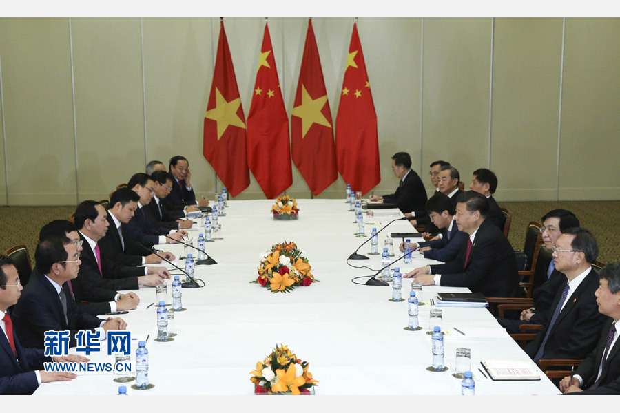 11月19日，國家主席習(xí)近平在利馬會見越南國家主席陳大光。新華社記者 龐興雷 攝 