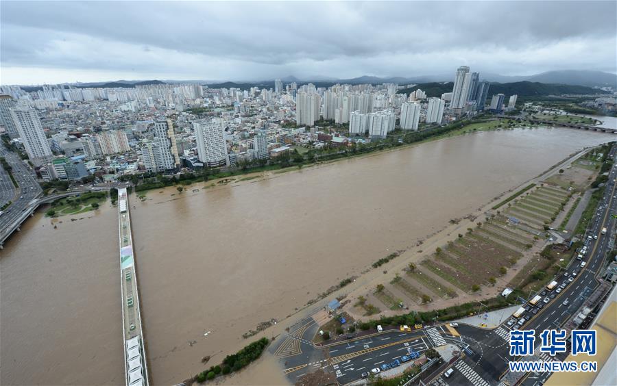 （國(guó)際）（3）臺(tái)風(fēng)“海神”過境韓國(guó)致2人失蹤